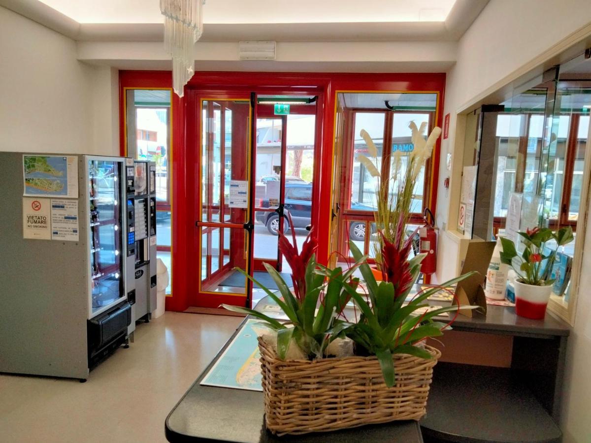 Hotel Stiefel Линяно Сабиадоро Екстериор снимка