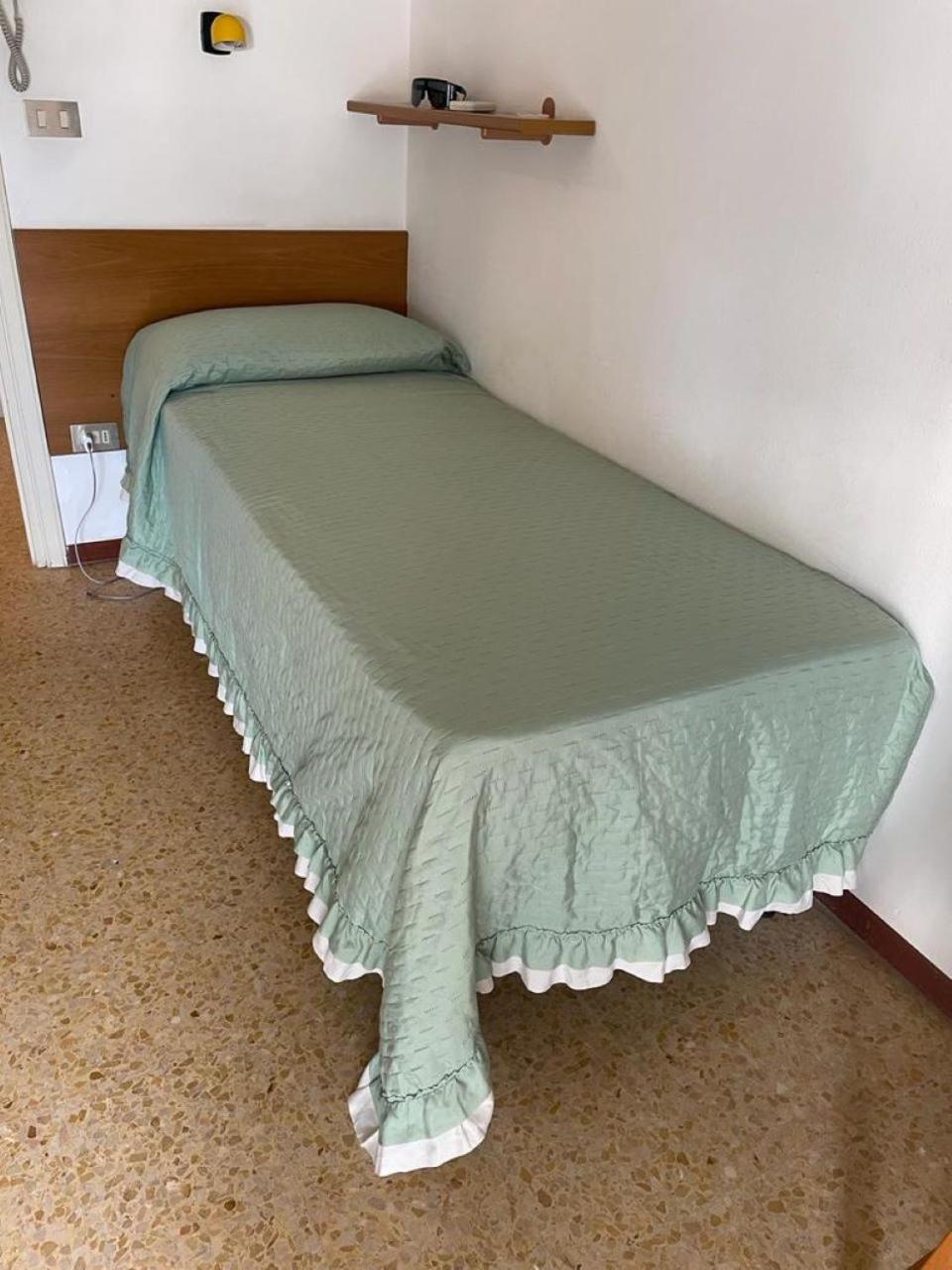 Hotel Stiefel Линяно Сабиадоро Стая снимка