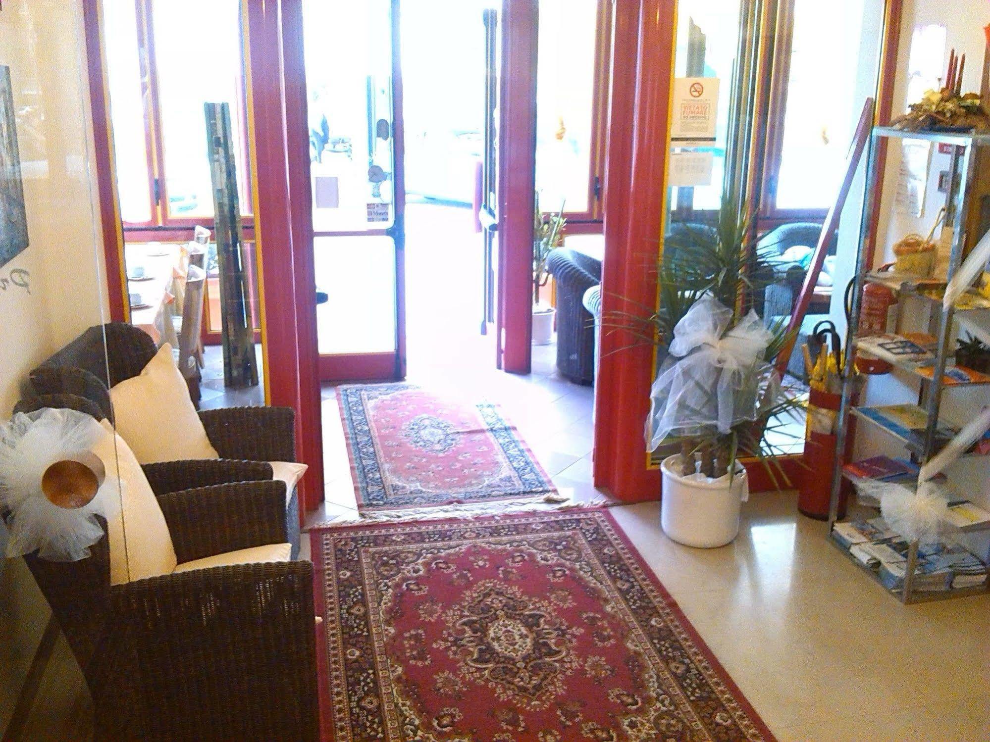 Hotel Stiefel Линяно Сабиадоро Екстериор снимка