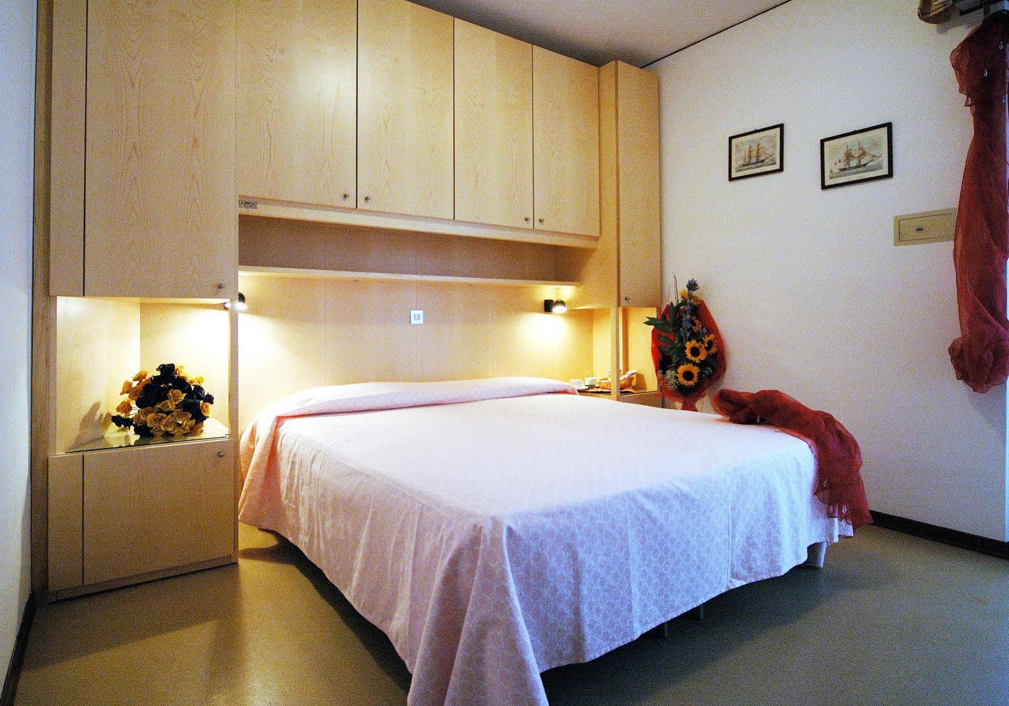 Hotel Stiefel Линяно Сабиадоро Екстериор снимка